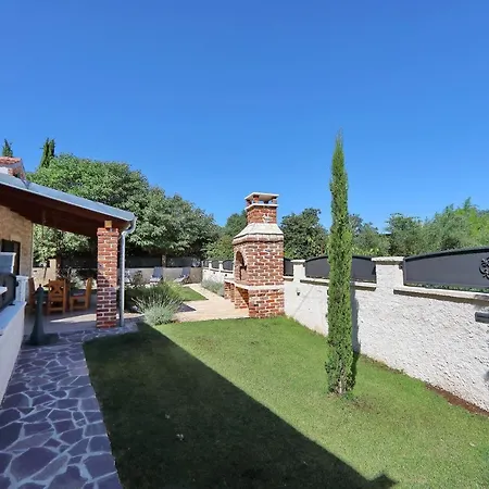 펜션 Stone Diamond 자다르