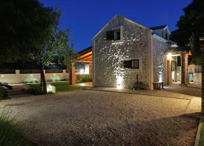 別荘 Stone Diamond *