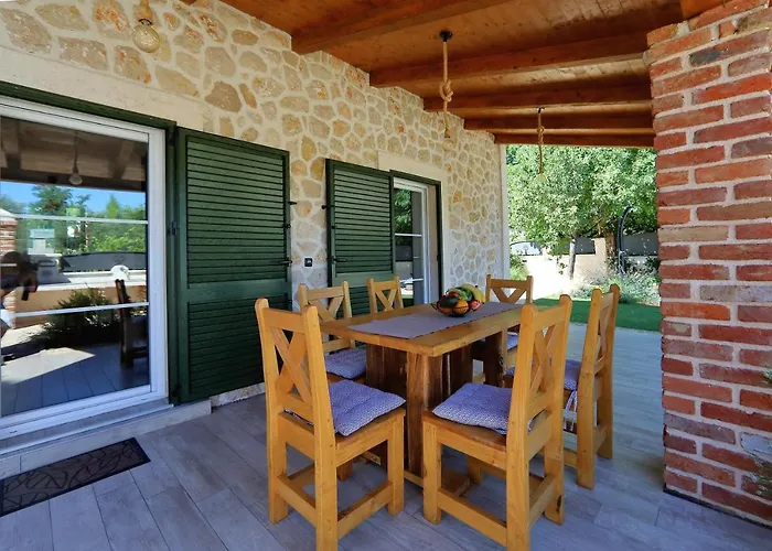 Stone Diamond ザダル