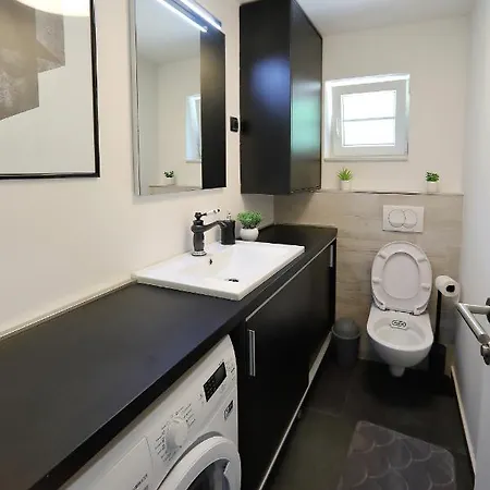 Stone Diamond בית נופש