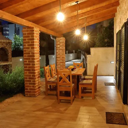 בית נופש Stone Diamond *