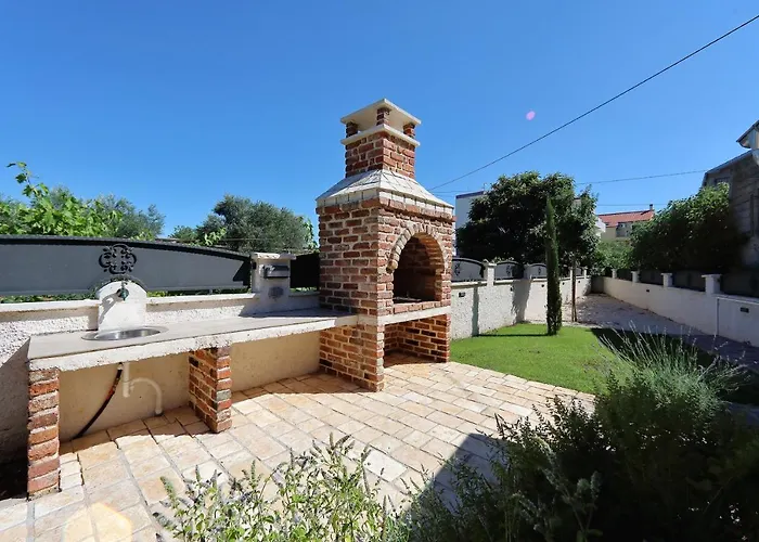 Stone Diamond Задар